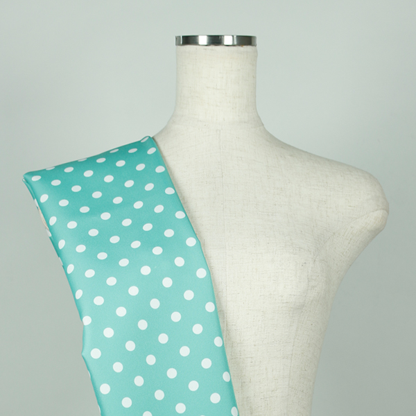 C0660　ミントベース白水玉生地