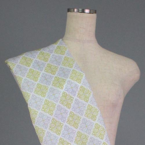 C0201　白色ベース　和風ダイヤ柄生地