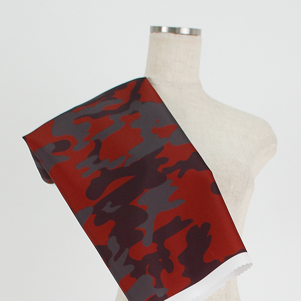 C0363　赤×灰　迷彩柄生地