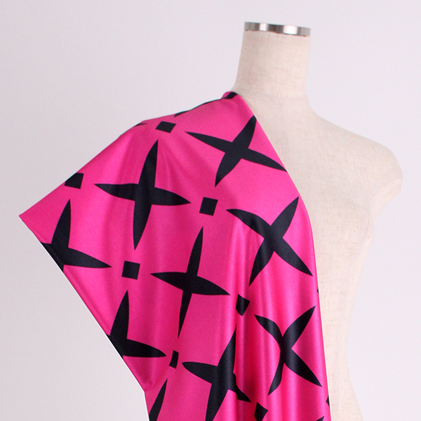 C0282　ピンク×黒　幾何学柄生地