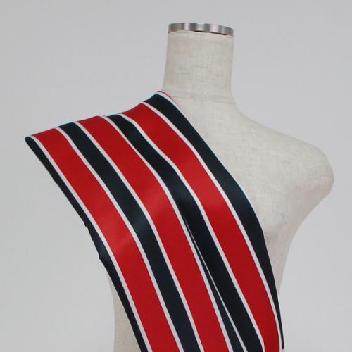 C0082　赤色×黒　ストライプ柄生地