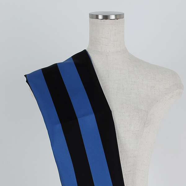 C0460　青×黒　ストライプ柄生地