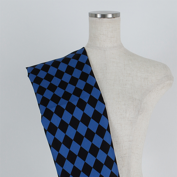 C0461　青×黒　ダイヤ柄生地