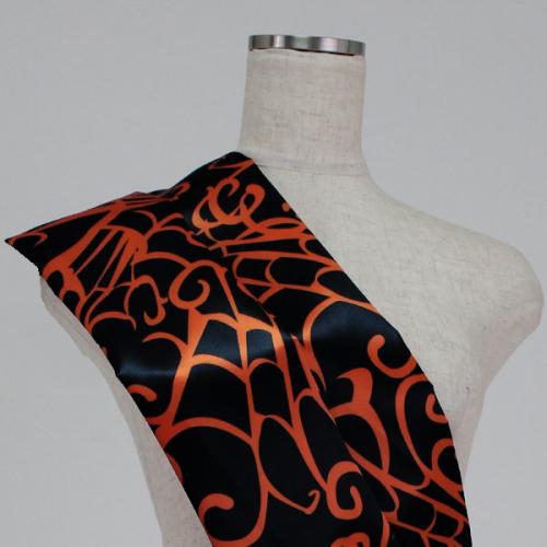 C0090　黒ベース　くもの巣柄生地