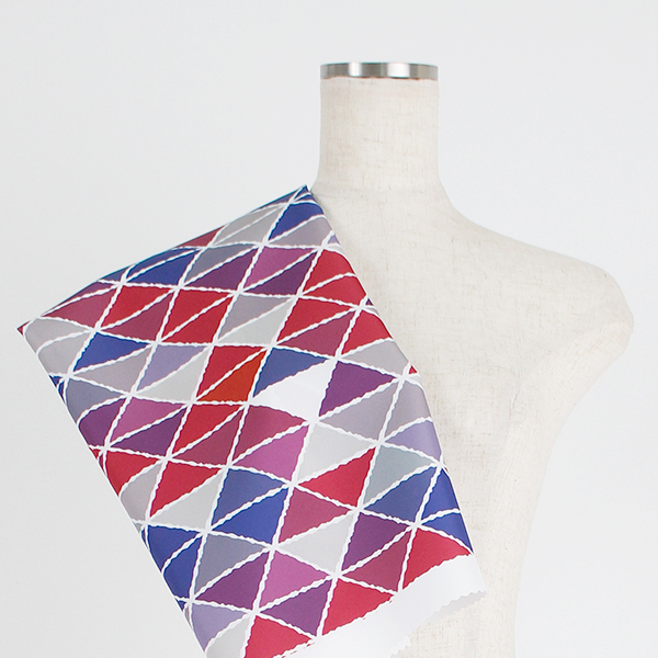 C0375　グレイッシュトーン　鱗文様　和柄生地