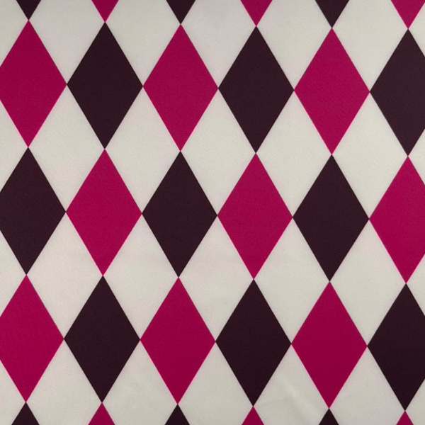 C0514　クリーム色ベース赤×茶色ダイヤ柄生地