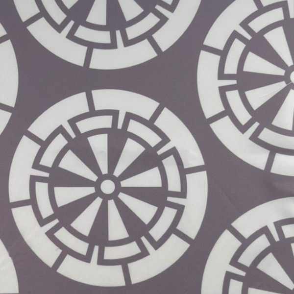 C0517　灰色ベース源氏車柄生地