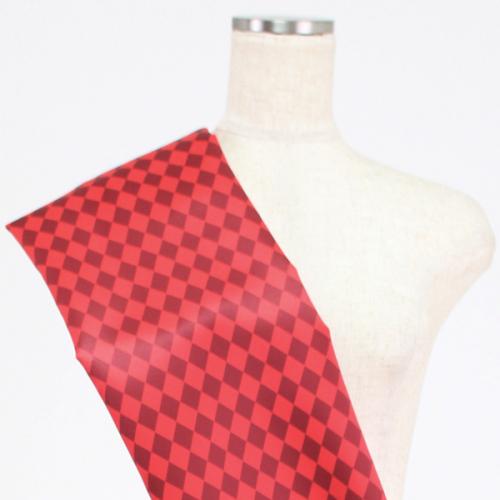 C0144　赤　ダイヤ柄生地