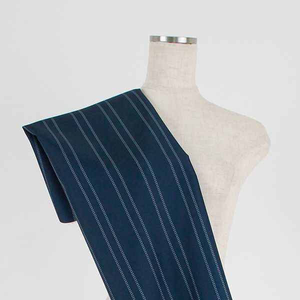 C0411　紺　ドットストライプ柄生地