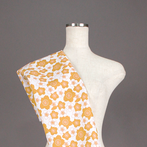 C0421　オレンジ③　桜柄生地