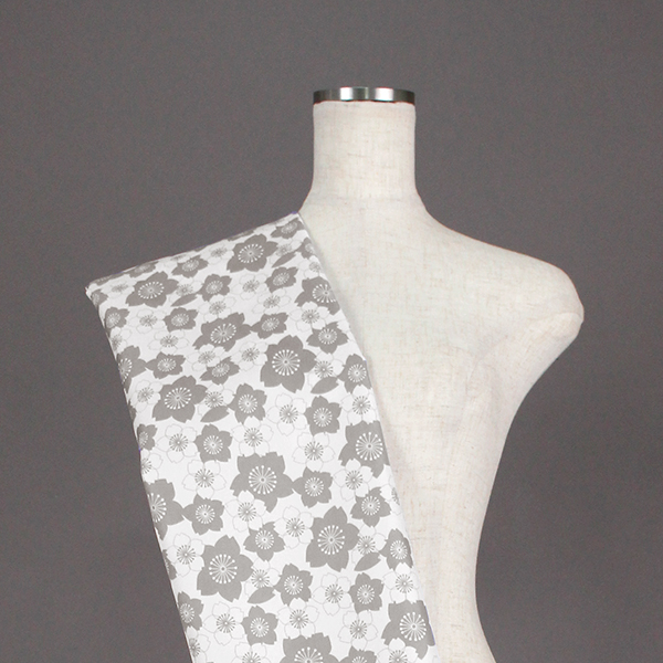 C0426　グレー①　桜柄生地