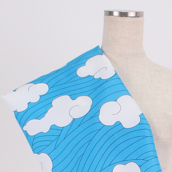 C0245　水色ベース　雲柄生地