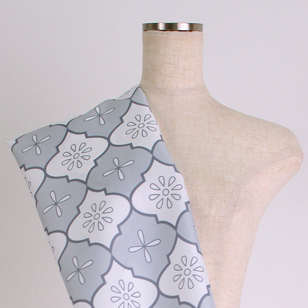 C0324　モノトーン　モロッカン花柄生地