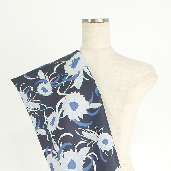 C0389　グレーベース　和風花柄生地