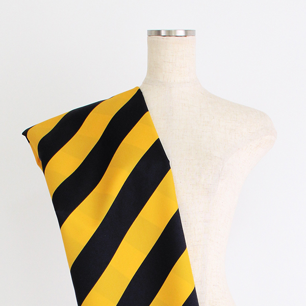 C0330　黒×黄色　ストライプ柄生地