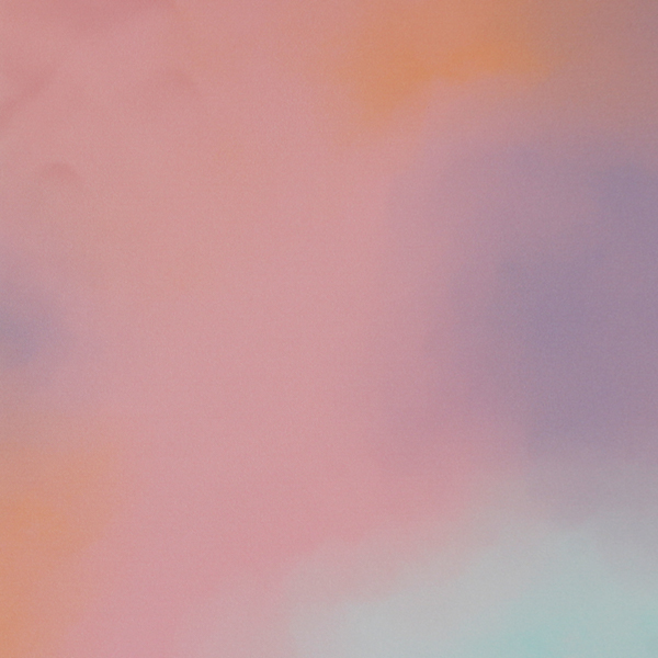 C0585　薄ピンクベースカラフル水彩柄