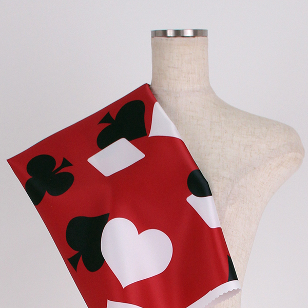 C0336　赤ベース　トランプ柄生地