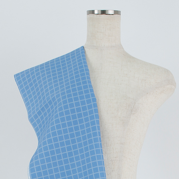 C0467　薄青色チェック柄生地