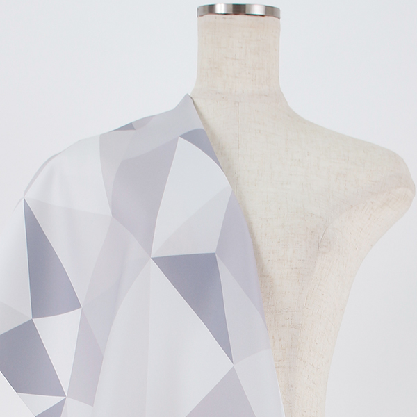 C0473　グレーポリゴン柄生地