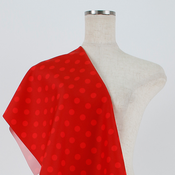 C0474　赤ベース水玉柄生地