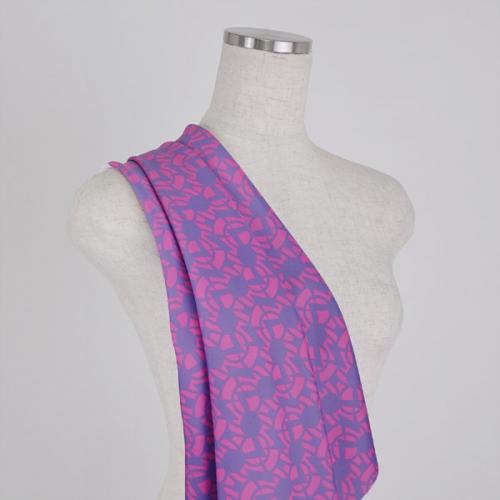 C0038　紫ベース　幾何学模様生地