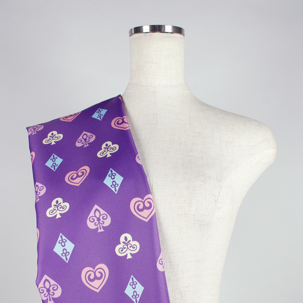 C0612　紫ベースカラフルスート柄生地