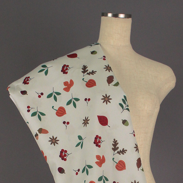 C0261　白ベース　木の実柄生地