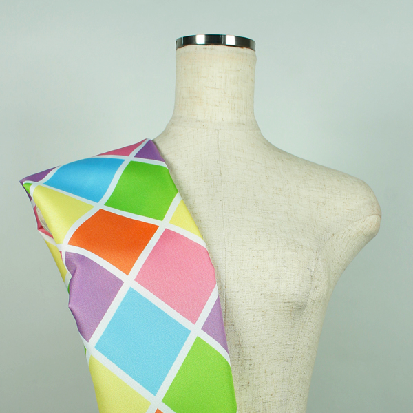 C0621　カラフルパステルダイヤ柄生地