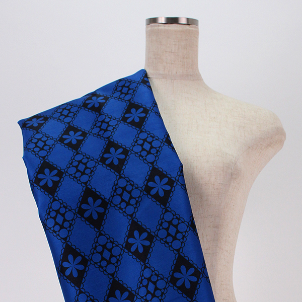 C0266　青×黒　ダイヤ花柄生地