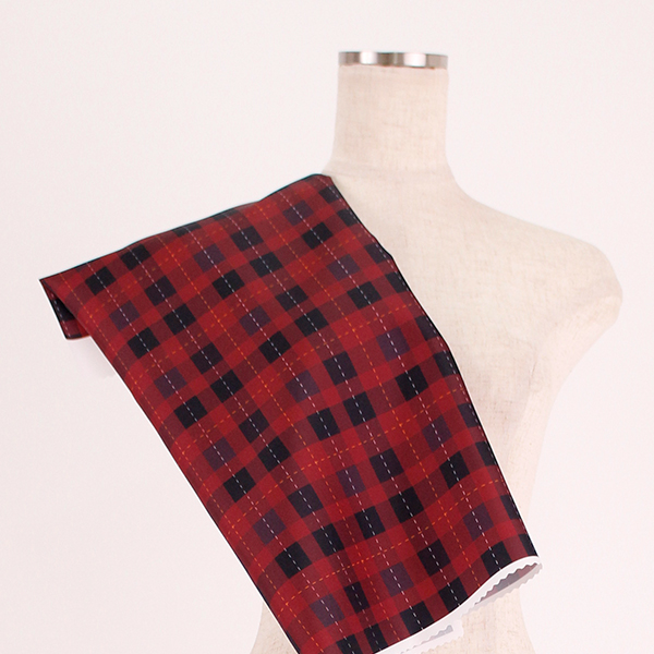 C0358　赤ベース　タータンチェック柄生地
